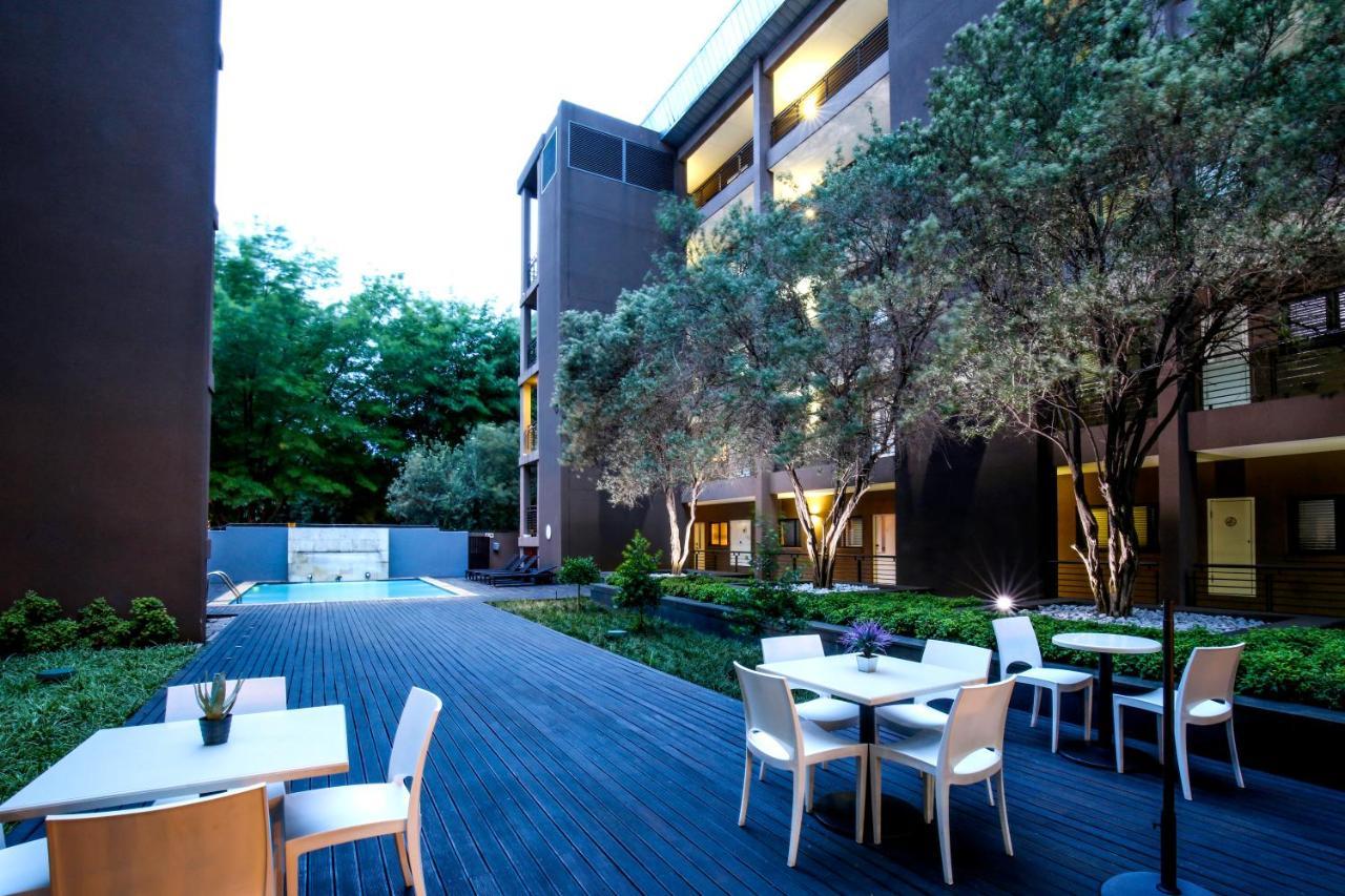 The Nicol Hotel And Apartments Johannesburg Exterior foto